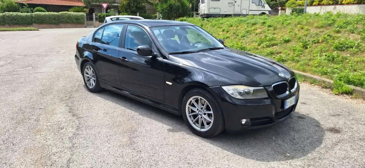 Usata BMW 320 170 CV (125 kW) 2009 Nero Berlina