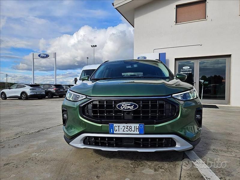 Usata Ford Kuga Active 180 CV (132 kW) 2024 Verde metallizzato SUV