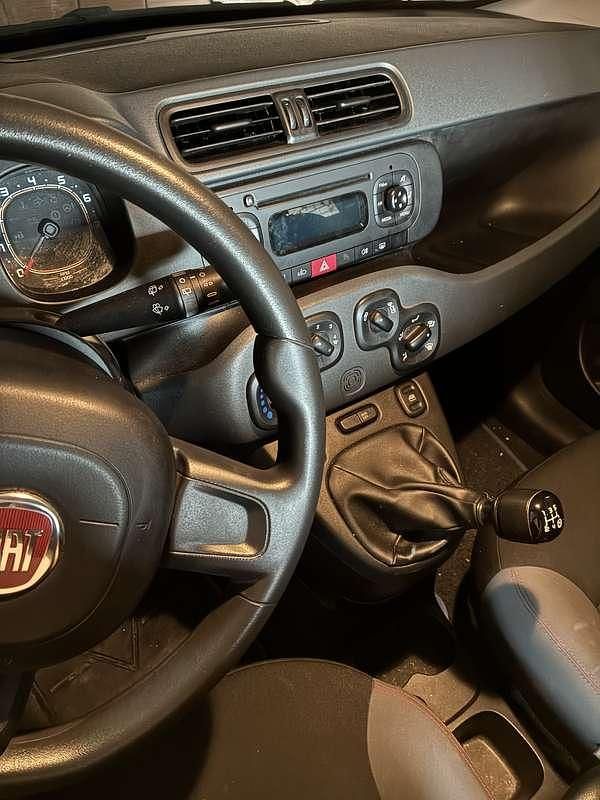 Usata Fiat Panda Easy 69 CV (50 kW) 2018 Grigio Utilitaria