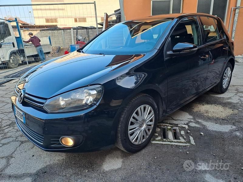 Usata VW Golf VI 105 CV (77 kW) 2010 Nero Utilitaria