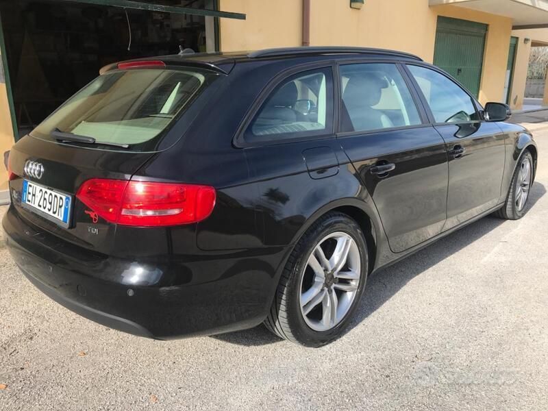 Usata Audi A4 140 CV (102 kW) 2011 Nero Berlina