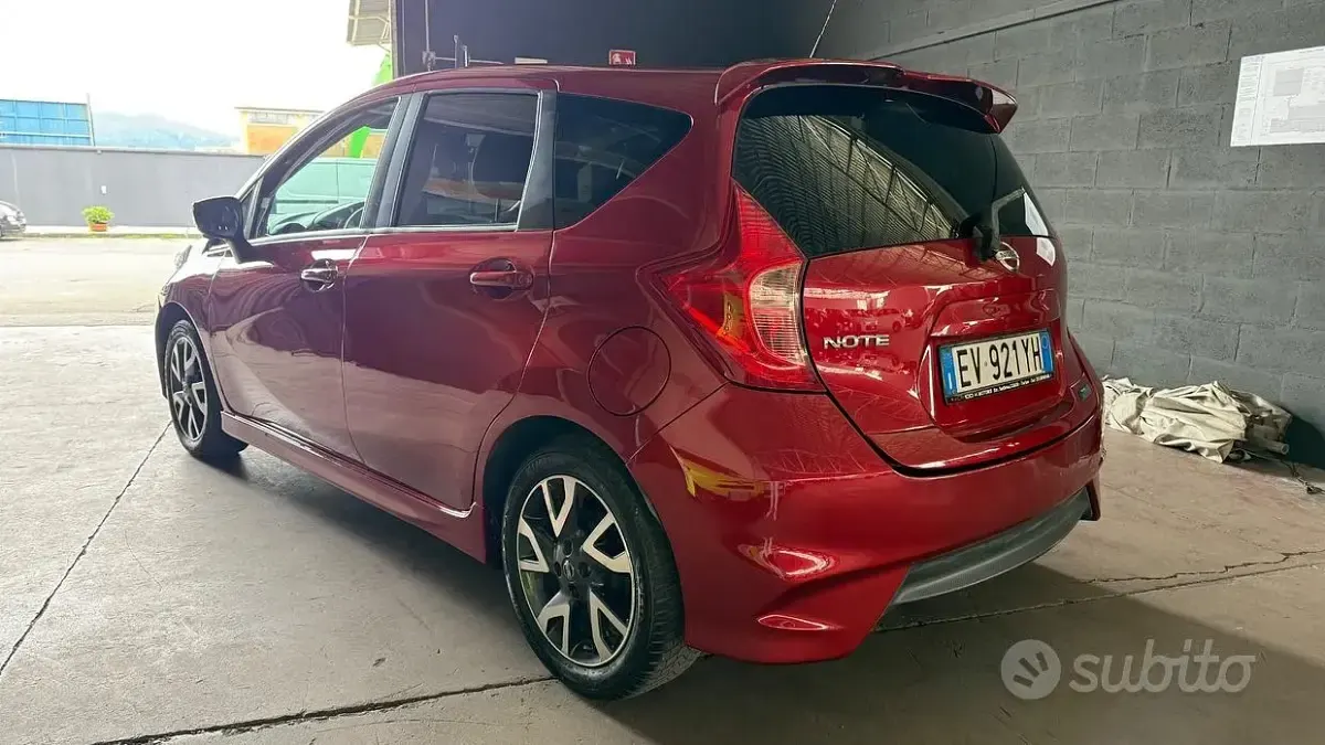 Usata Nissan Note S 98 CV (72 kW) 2014 Rosso Utilitaria