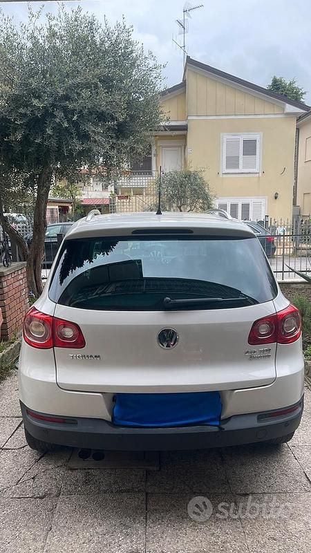 Usata VW Tiguan 140 CV (102 kW) 2011 Bianco SUV