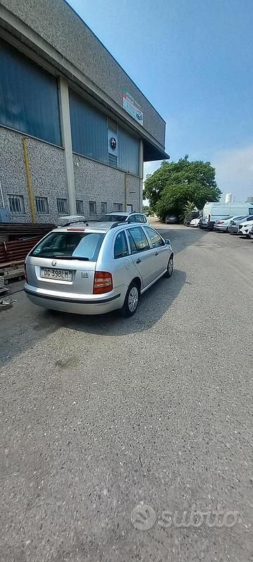 Usata Skoda Fabia 75 CV (55 kW) 2008 Utilitaria