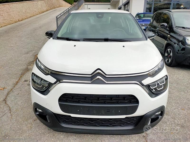 Usata Citroën C3 PureTech 110 CV (80 kW) 2024 Bianco Berlina