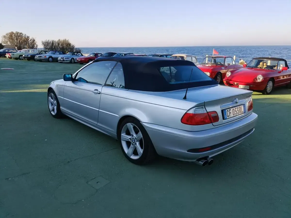 Usata BMW 330 Cabriolet 231 CV (169 kW) 2002 Argento Cabrio