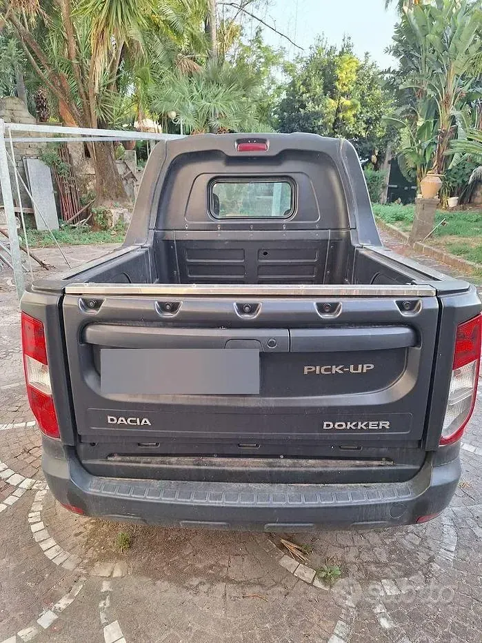 Usata Dacia Pick up 75 CV (55 kW) 2018 Bianco Pick-up