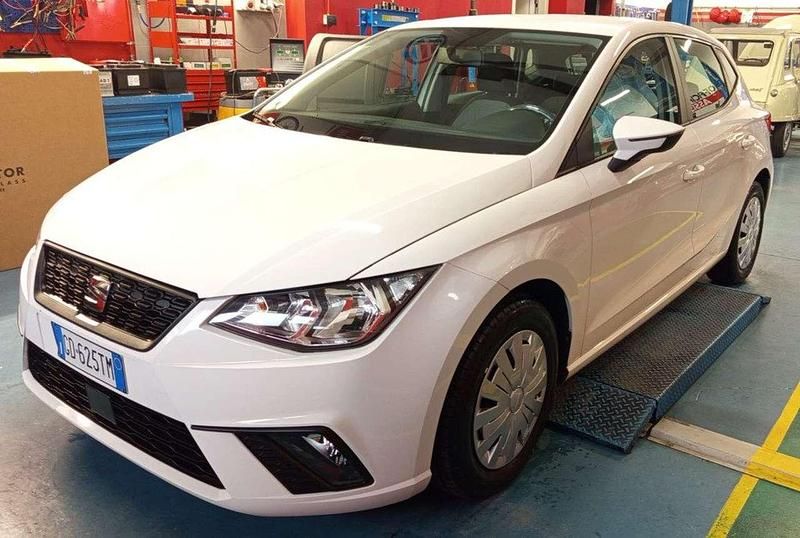 Usata Seat Ibiza Style 90 CV (66 kW) 2020 Alpine white Utilitaria
