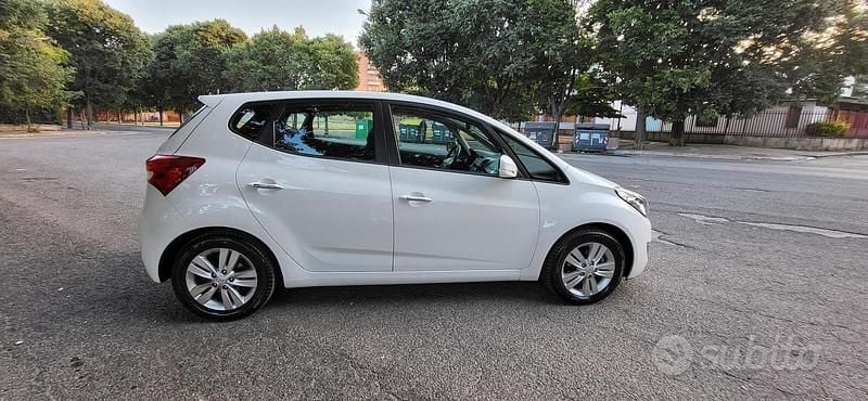 Usata Hyundai ix20 125 CV (91 kW) 2012 Bianco Utilitaria