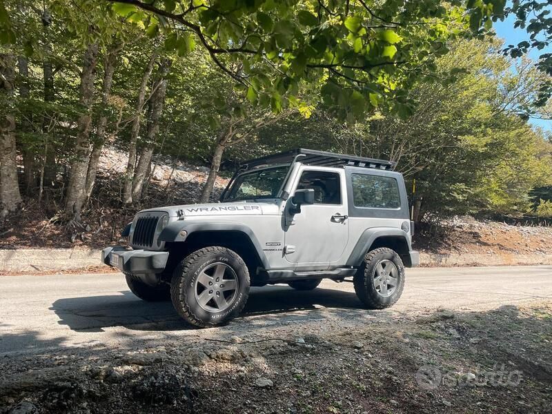 Grigio Usata 2010 Jeep Wrangler SUV | 21.000 € (Super prezzo) - Immagine 1/2