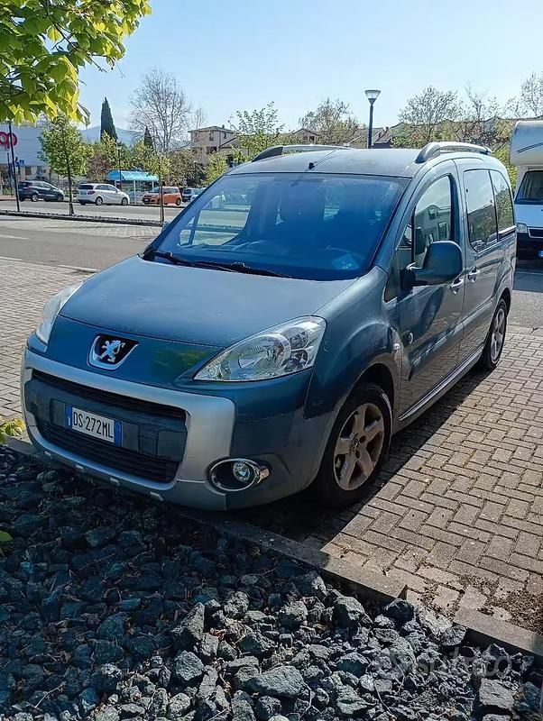 Usata Peugeot Partner 90 CV (66 kW) 2008 Blu Monovolume