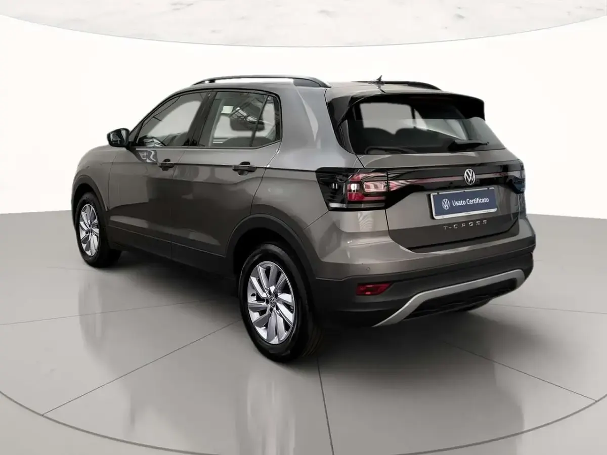 Usata VW T-Cross Style 116 CV (85 kW) 2020 Limestone grey metallizzato SUV