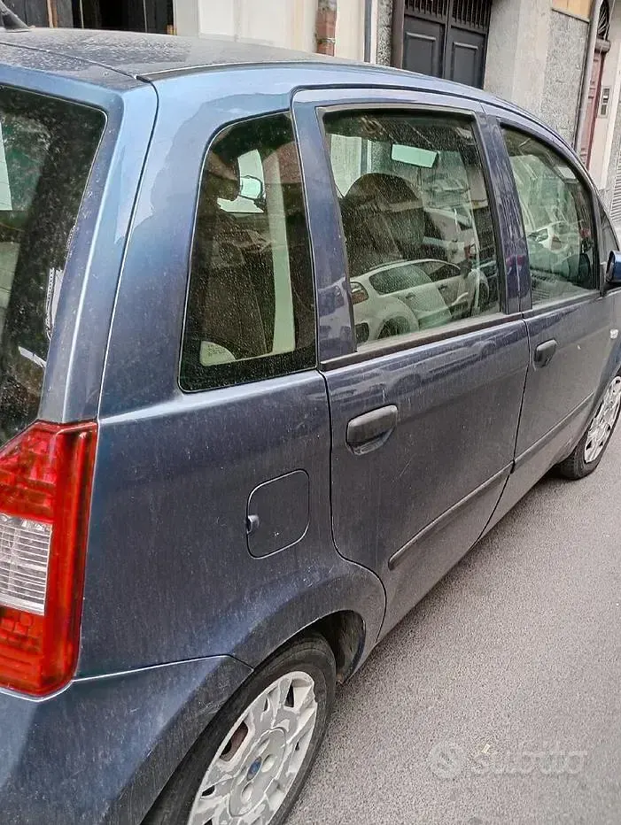 Usata Fiat Idea 69 CV (50 kW) 2005 Bluazzurro Monovolume