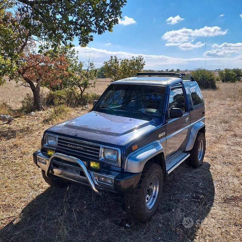 Usata 1992 Daihatsu Feroza SUV | 6800 € - Immagine 1/4