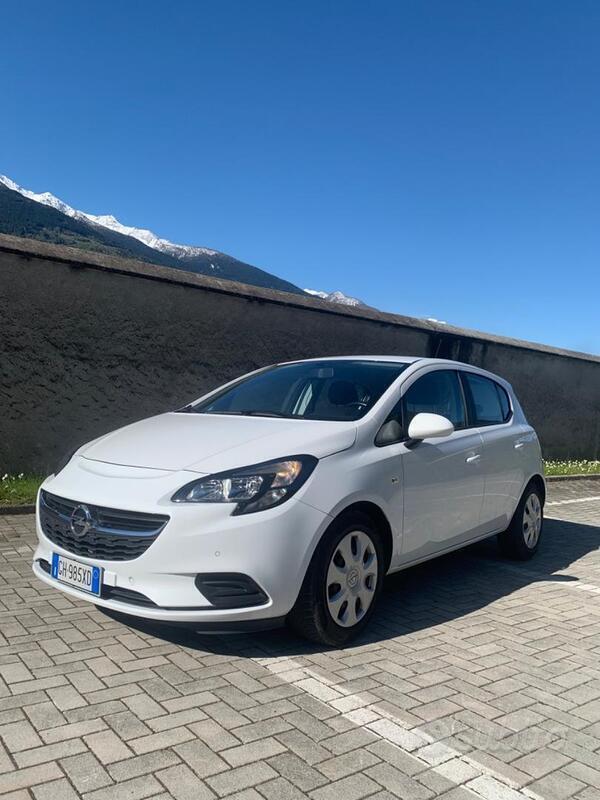 Usato 2017 Opel Corsa Benzin (11.200 €)