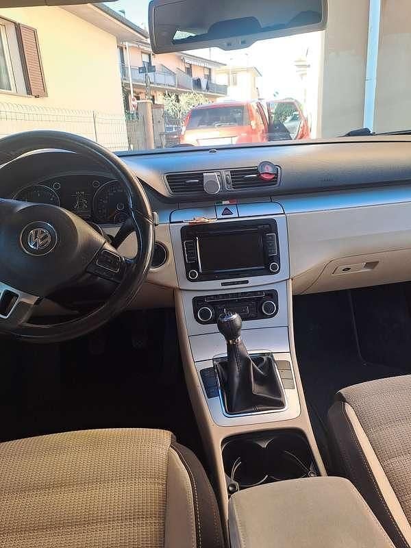 Usata VW Passat 140 CV (102 kW) 2009 Nero Cabrio