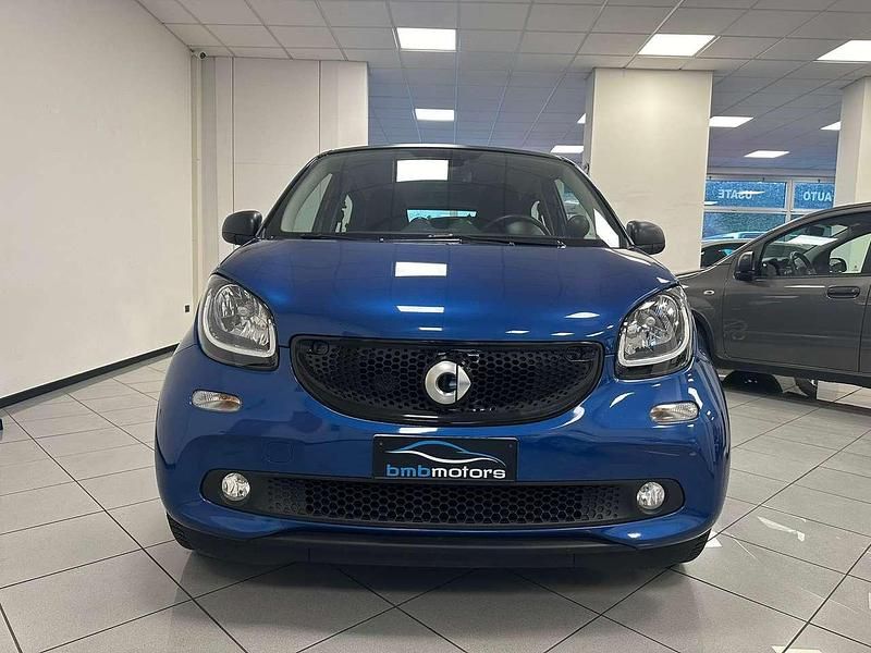 Usata Smart ForFour Brabus 71 CV (52 kW) 2019 Blu/azzurro Utilitaria