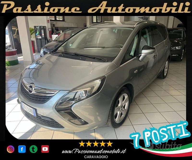 Usata Opel Zafira Tourer Cosmo 131 CV (96 kW) 2012 Grigio Monovolume