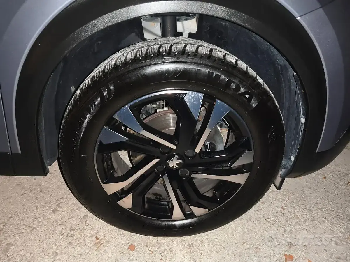 Usata Peugeot 2008 110 CV (80 kW) 2021 Grigio SUV