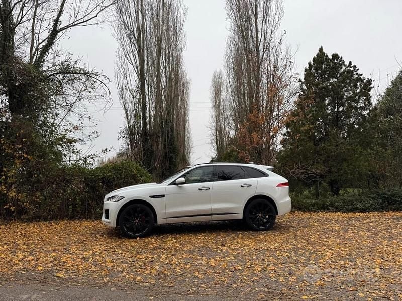 Usata Jaguar F-Pace R 180 CV (132 kW) 2016 Bianco SUV