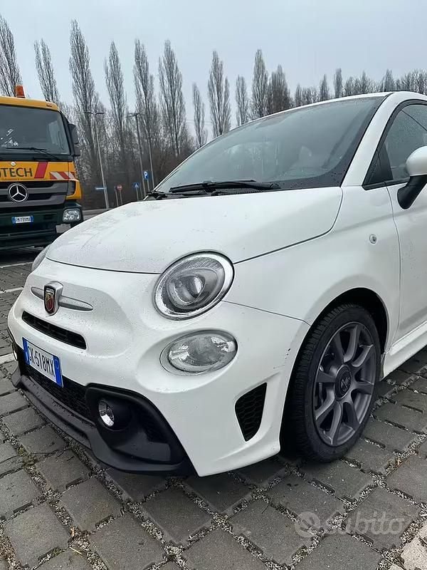 Usata Abarth 595 165 CV (121 kW) 2023 Bianco Berlina