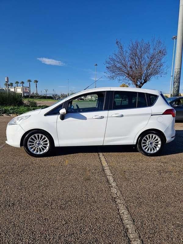 Usata Ford B-MAX Titanium 101 CV (74 kW) 2013 Monovolume