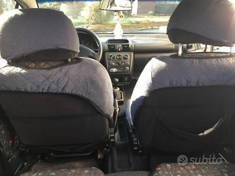 Usata Opel Tigra 90 CV (66 kW) 1999 Coupé