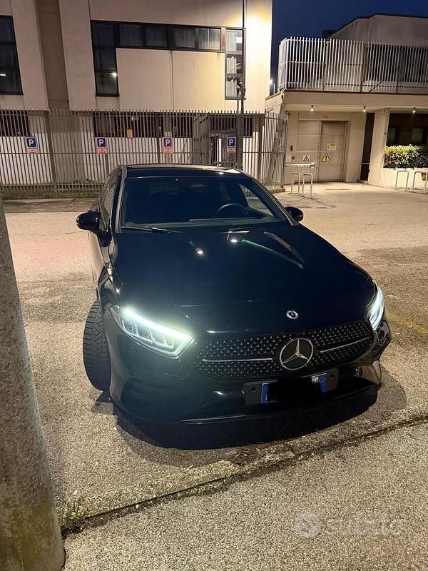 Usata Mercedes A180 Advanced Plus 116 CV (85 kW) 2023 Nero Berlina