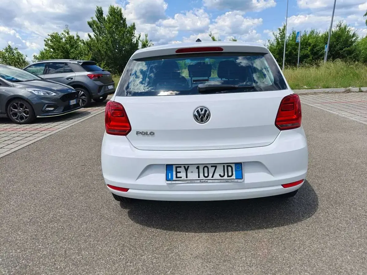 Usata VW Polo Trendline 60 CV (44 kW) 2015 Bianco Berlina