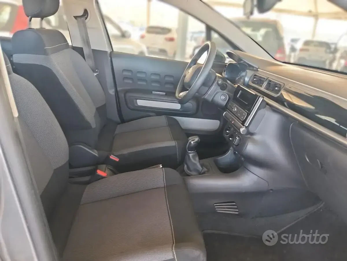 Usata Citroën C3 Shine 102 CV (75 kW) 2019 Grigio Utilitaria