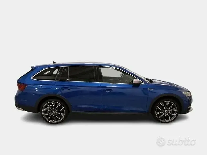Usata Skoda Octavia 149 CV (109 kW) 2021 Bluazzurro Station wagon