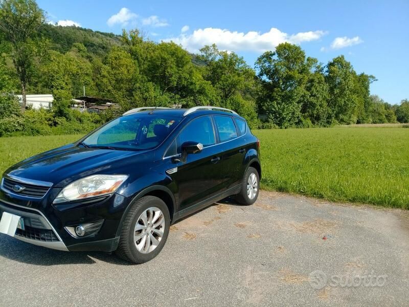 Usata Ford Kuga 136 CV (100 kW) 2009 Nero SUV