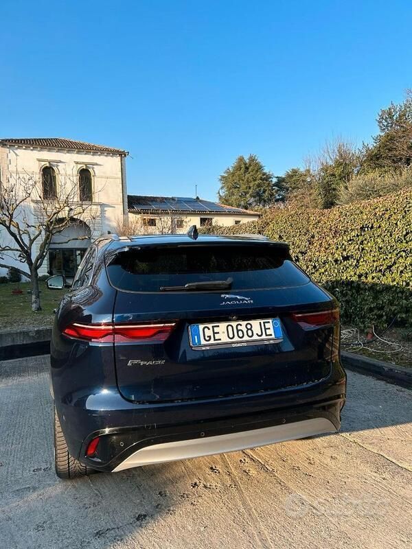 Usata Jaguar F-Pace 250 CV (183 kW) 2021 Blu SUV