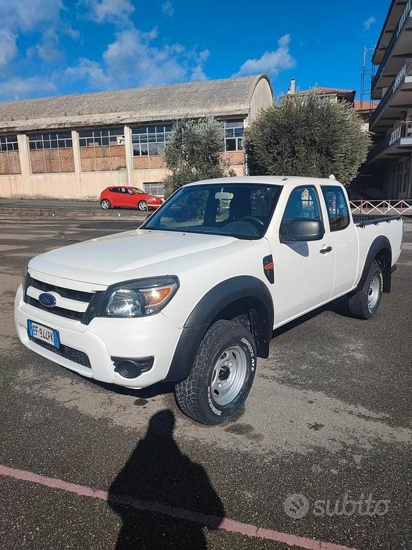 Usata Ford Ranger 143 CV (105 kW) 2010 Bianco Pick-up