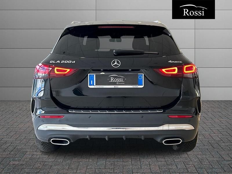 Usata Mercedes GLA200 Premium 150 CV (110 kW) 2023 Nero SUV
