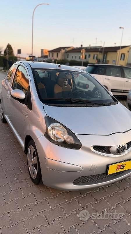 Usata Toyota Aygo Sol 68 CV (50 kW) 2006 Other Utilitaria