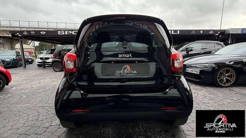 Usata Smart ForTwo Coupé Prime 60 kW (82 CV) 2022 Nero Utilitaria