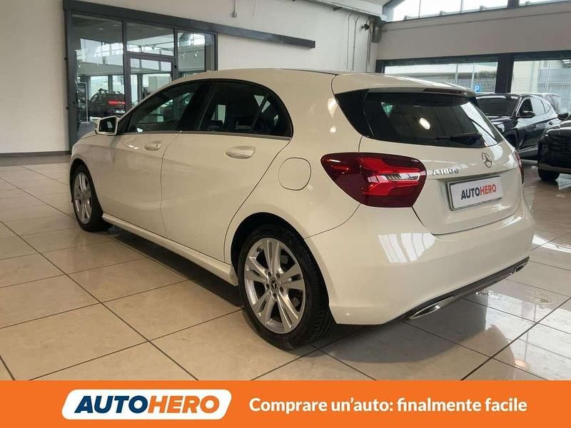 Usata Mercedes A180 109 CV (80 kW) 2017 Bianco Berlina