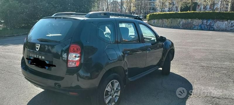 Usata Dacia Duster Lauréate 109 CV (80 kW) 2015 Nero SUV