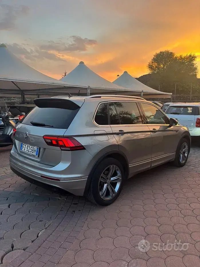 Usata VW Tiguan Sport 150 CV (110 kW) 2020 Grigio SUV