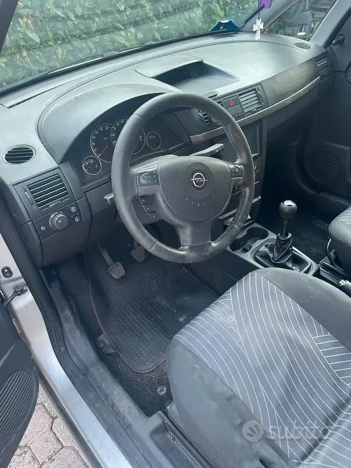 Usata Opel Meriva 75 CV (55 kW) 2006 Monovolume