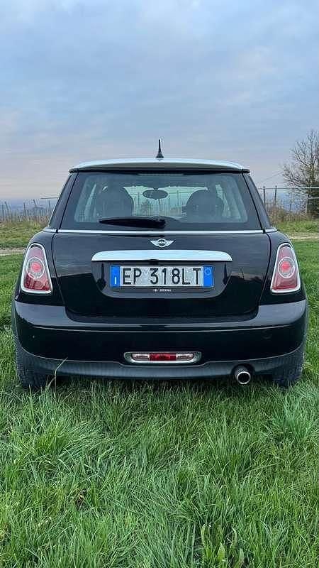 Usata Mini ONE 75 CV (55 kW) 2013 Nero Utilitaria
