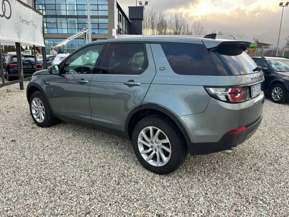 Usata Land Rover Discovery Sport SE 150 CV (110 kW) 2019 Grigio SUV