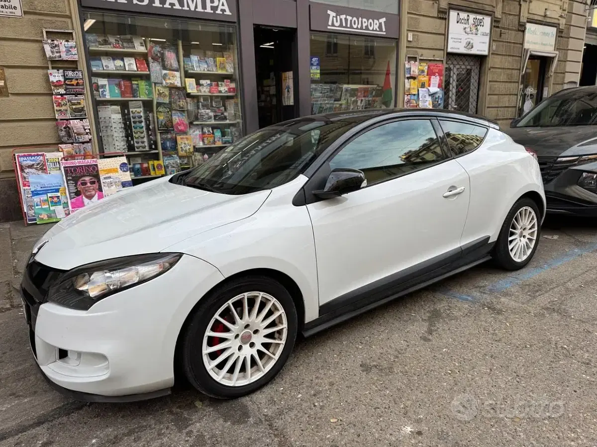 Usata Renault Mégane Coupé 110 CV (80 kW) 2011 Bianco Coupé