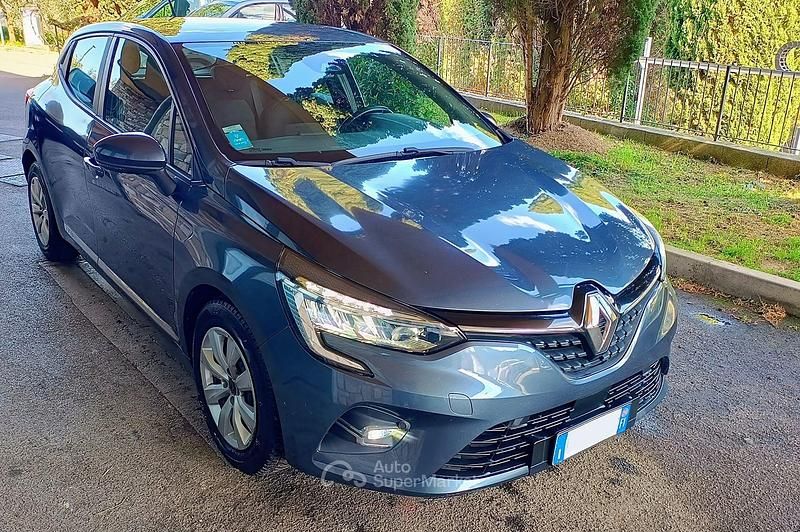 Usata Renault Clio V 101 CV (74 kW) 2020 Gray Berlina