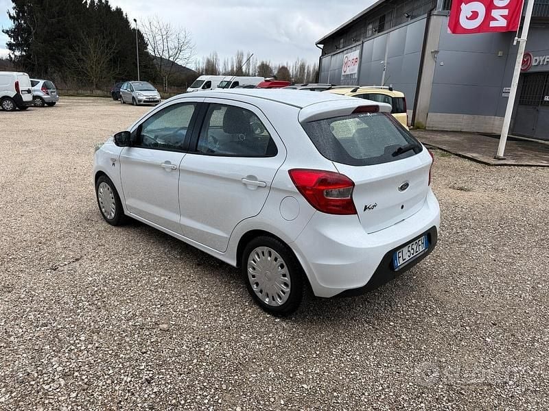 Begagnad Ford Ka Plus 71 HK (52 kW) 2018 Vit Halvkombi