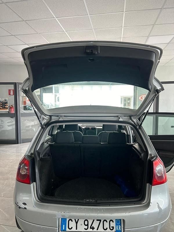 Usata VW Golf IV Comfortline 104 CV (76 kW) 2006 Argento Berlina