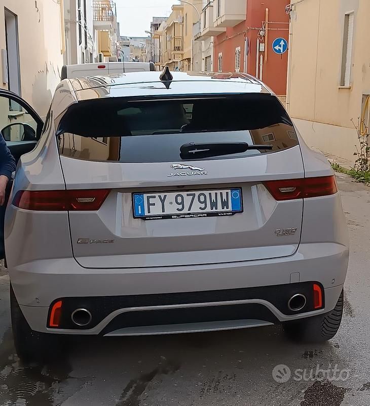 Usata Jaguar E-Pace R-Dynamic 150 CV (110 kW) 2019 Grigio SUV