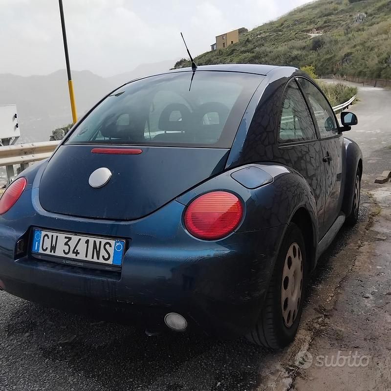 Usata VW New Beetle 90 CV (66 kW) 2000 Utilitaria