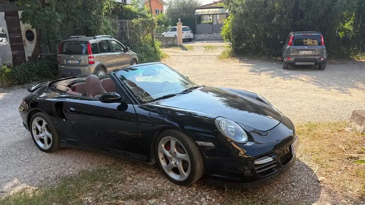 Usata Porsche 996 420 CV (308 kW) 2004 Nero Cabrio
